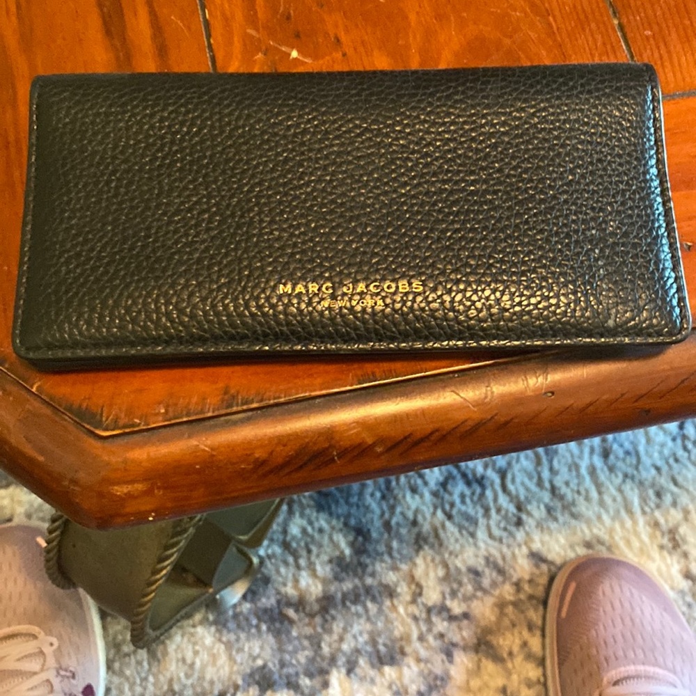 Black wallet